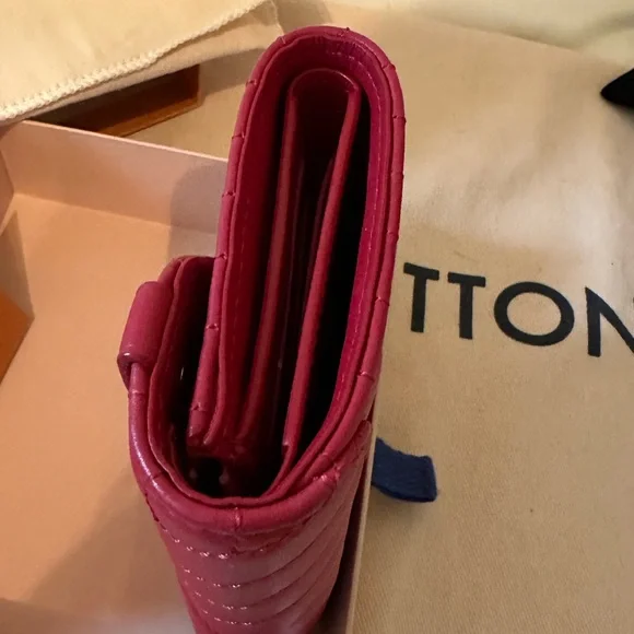 Louis Vuitton Wave Compact Wallet - Picture 2 of 10